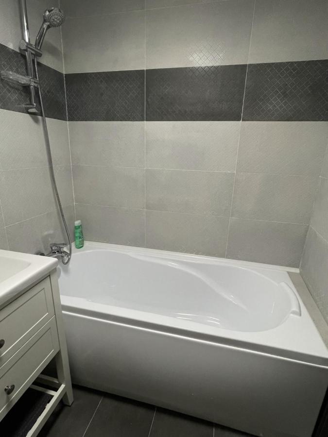 Vulcan Apartment Buzau Luaran gambar