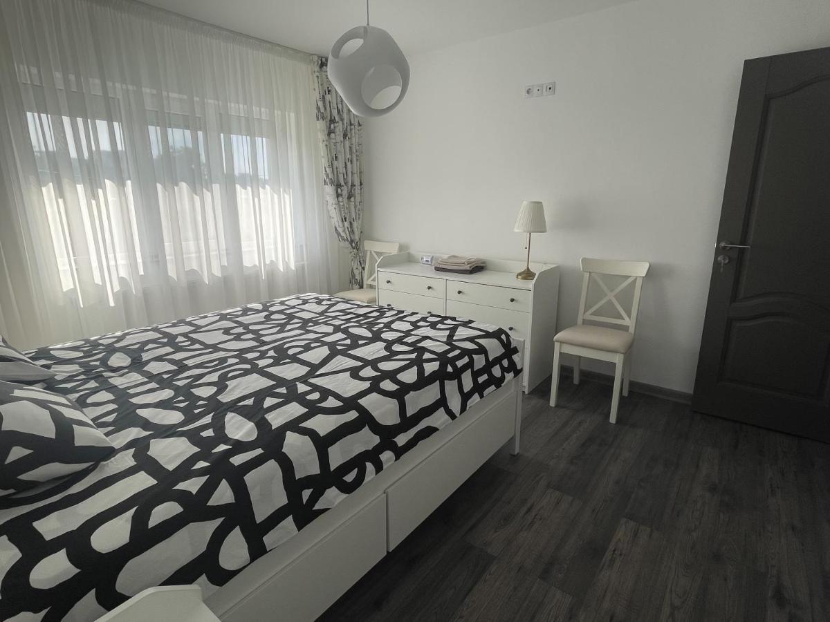 Vulcan Apartment Buzau Luaran gambar